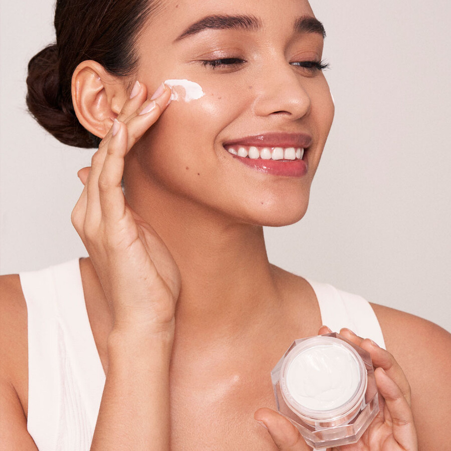 wissenschaftlich fundiertes serum- und zaubercreme-set
