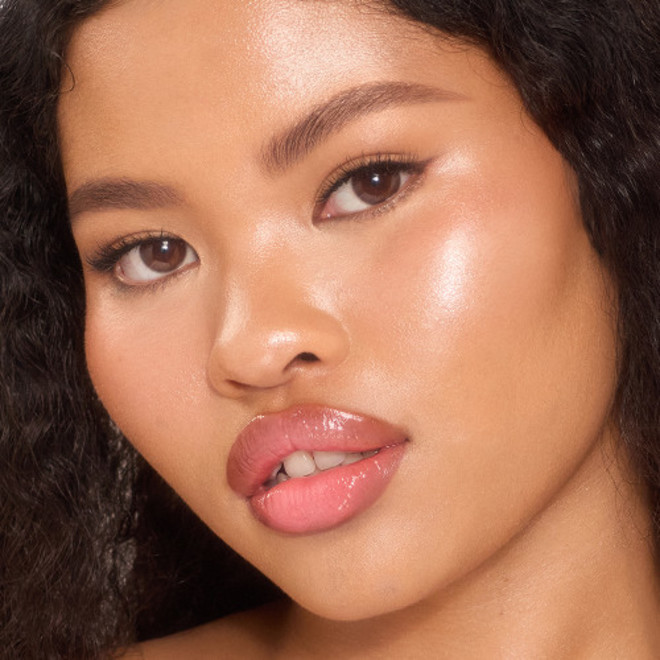 unreal skin sheer glow tint hydrating foundation stick