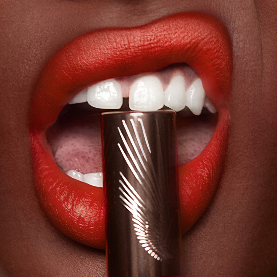 airbrush flawless lip blur